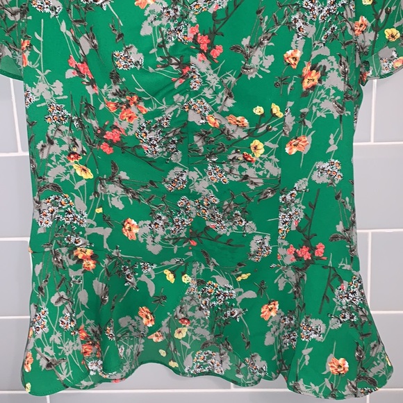 Green Floral Blouse - Picture 4 of 16